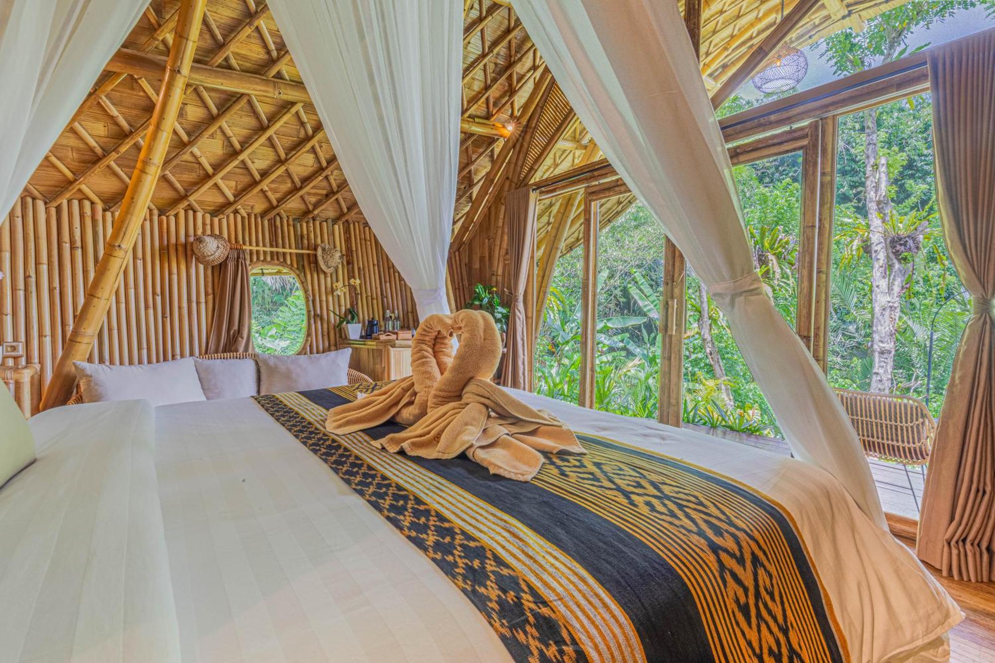 サイドメン Arcada Bali Bamboo Houseヴィラ エクステリア 写真