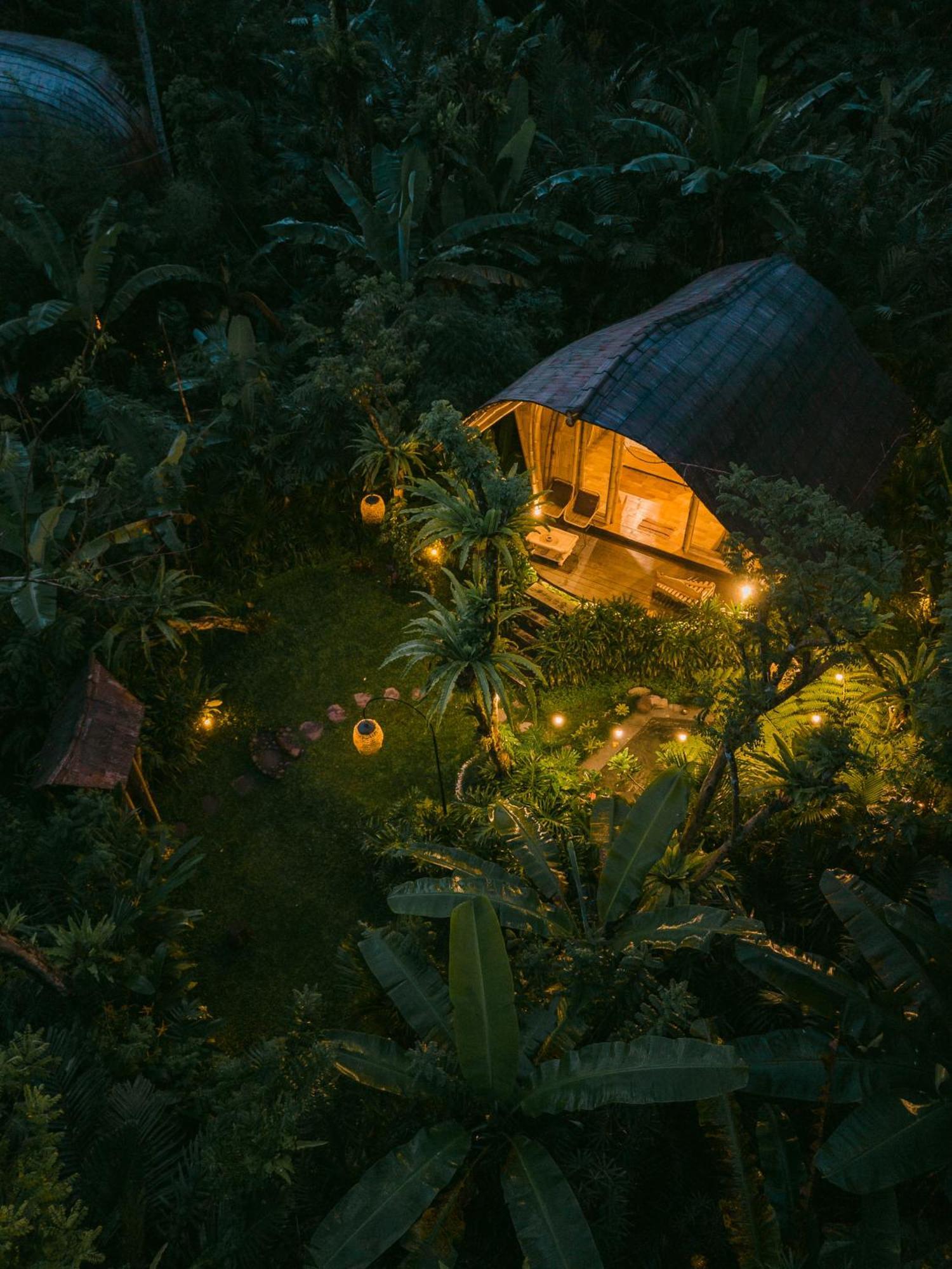 サイドメン Arcada Bali Bamboo Houseヴィラ エクステリア 写真