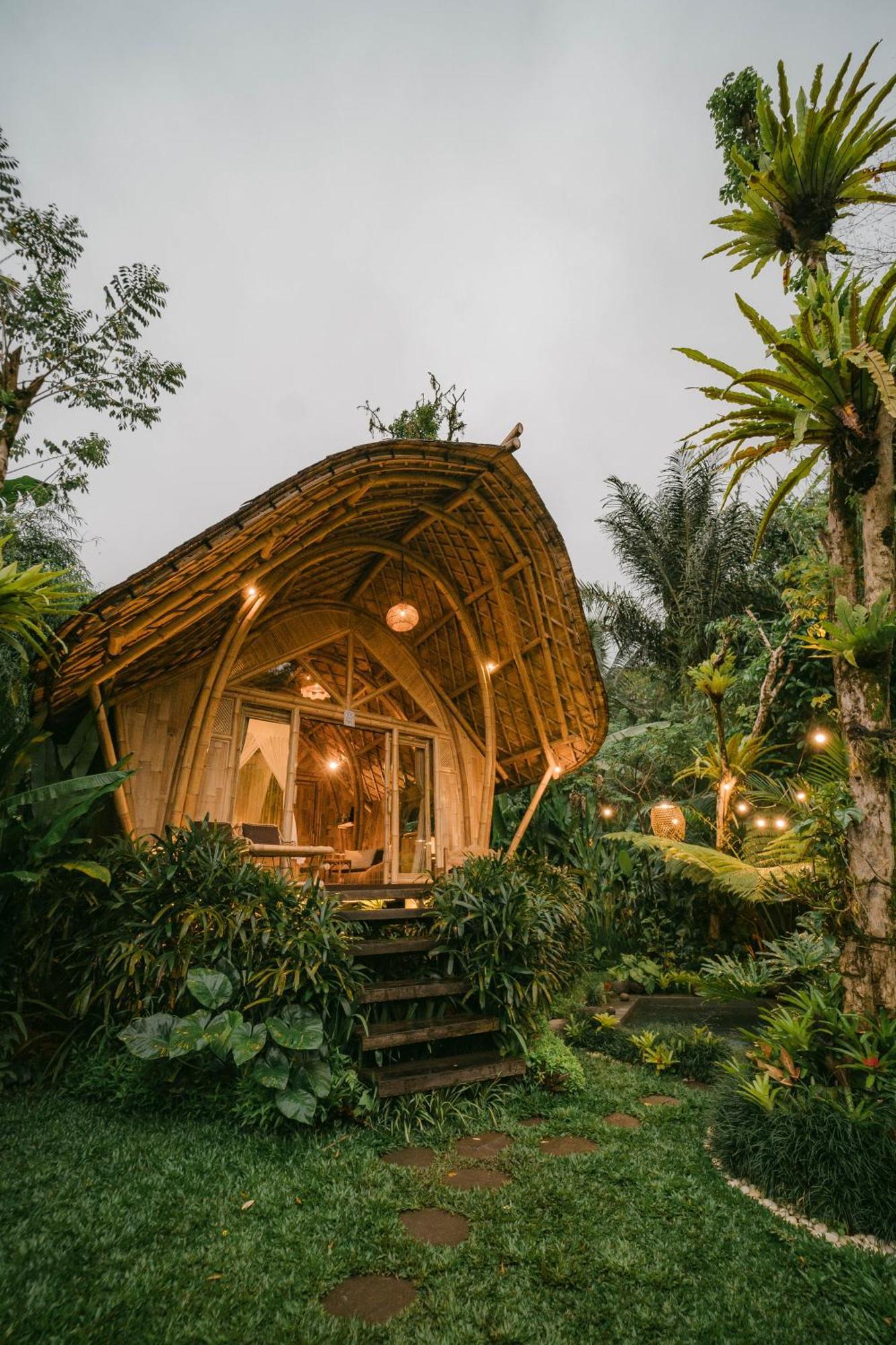 サイドメン Arcada Bali Bamboo Houseヴィラ エクステリア 写真