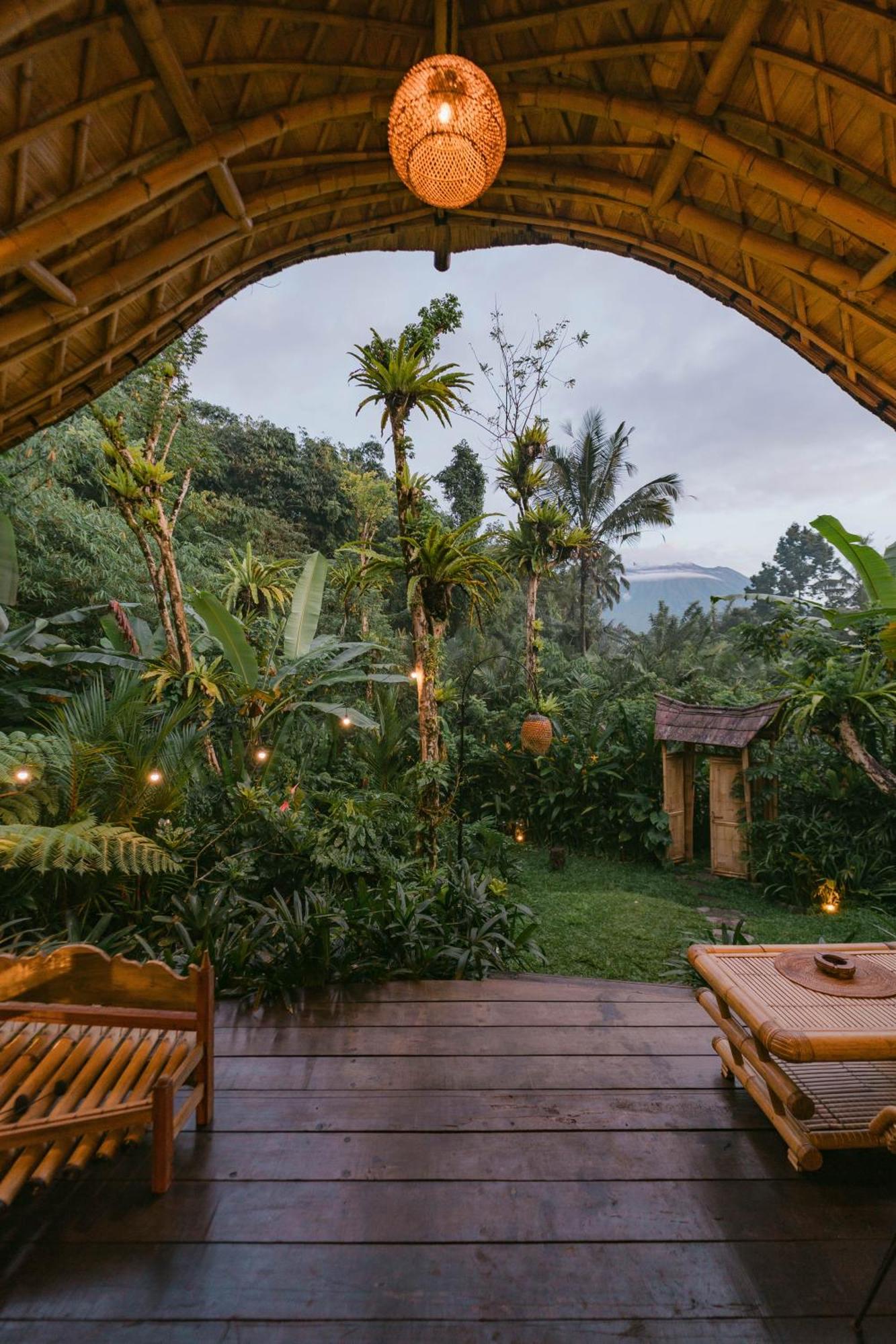 サイドメン Arcada Bali Bamboo Houseヴィラ エクステリア 写真