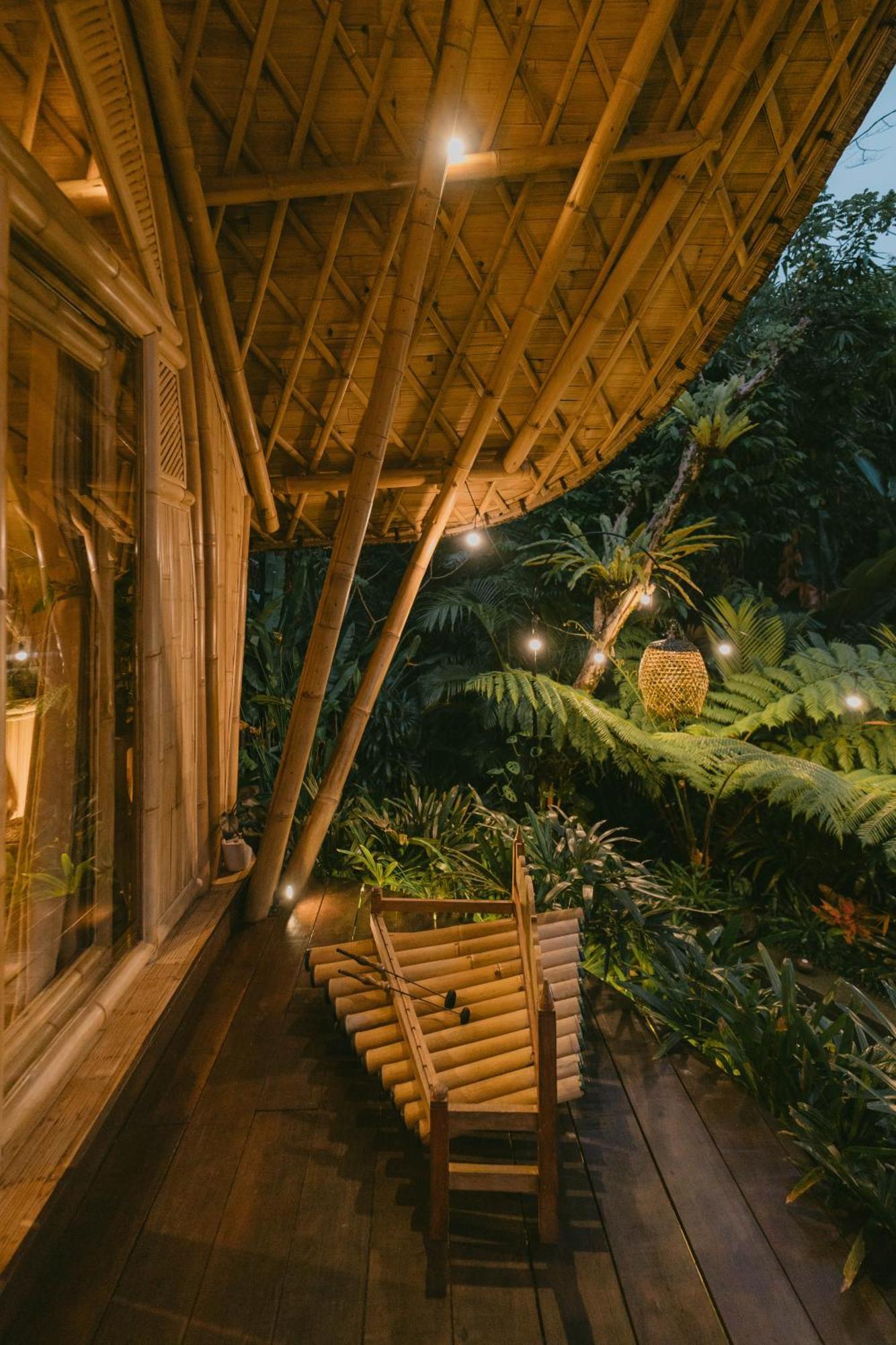サイドメン Arcada Bali Bamboo Houseヴィラ エクステリア 写真