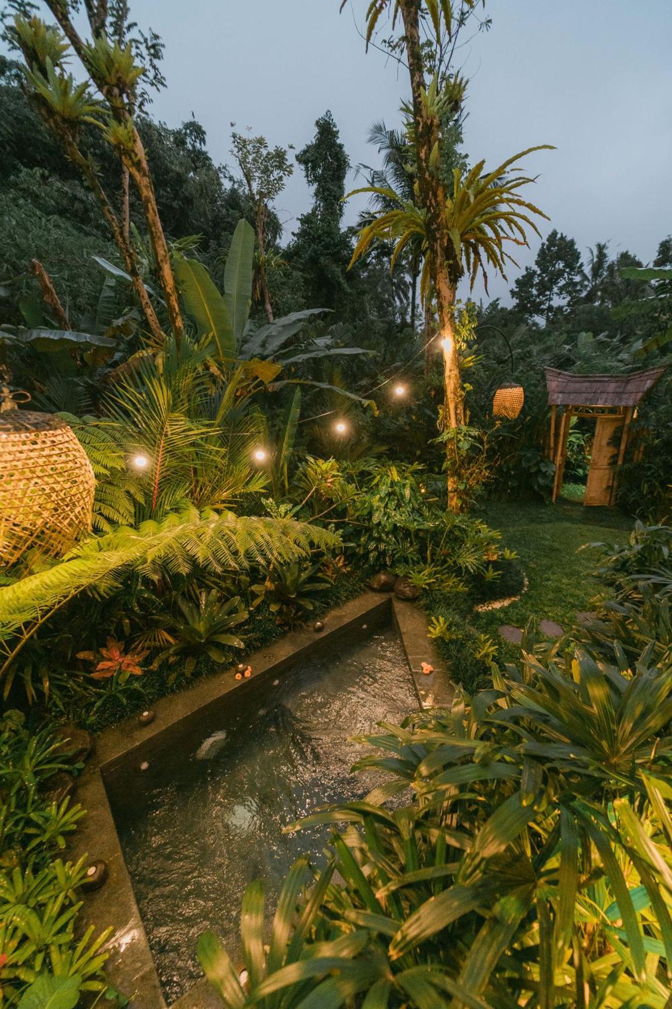 サイドメン Arcada Bali Bamboo Houseヴィラ エクステリア 写真