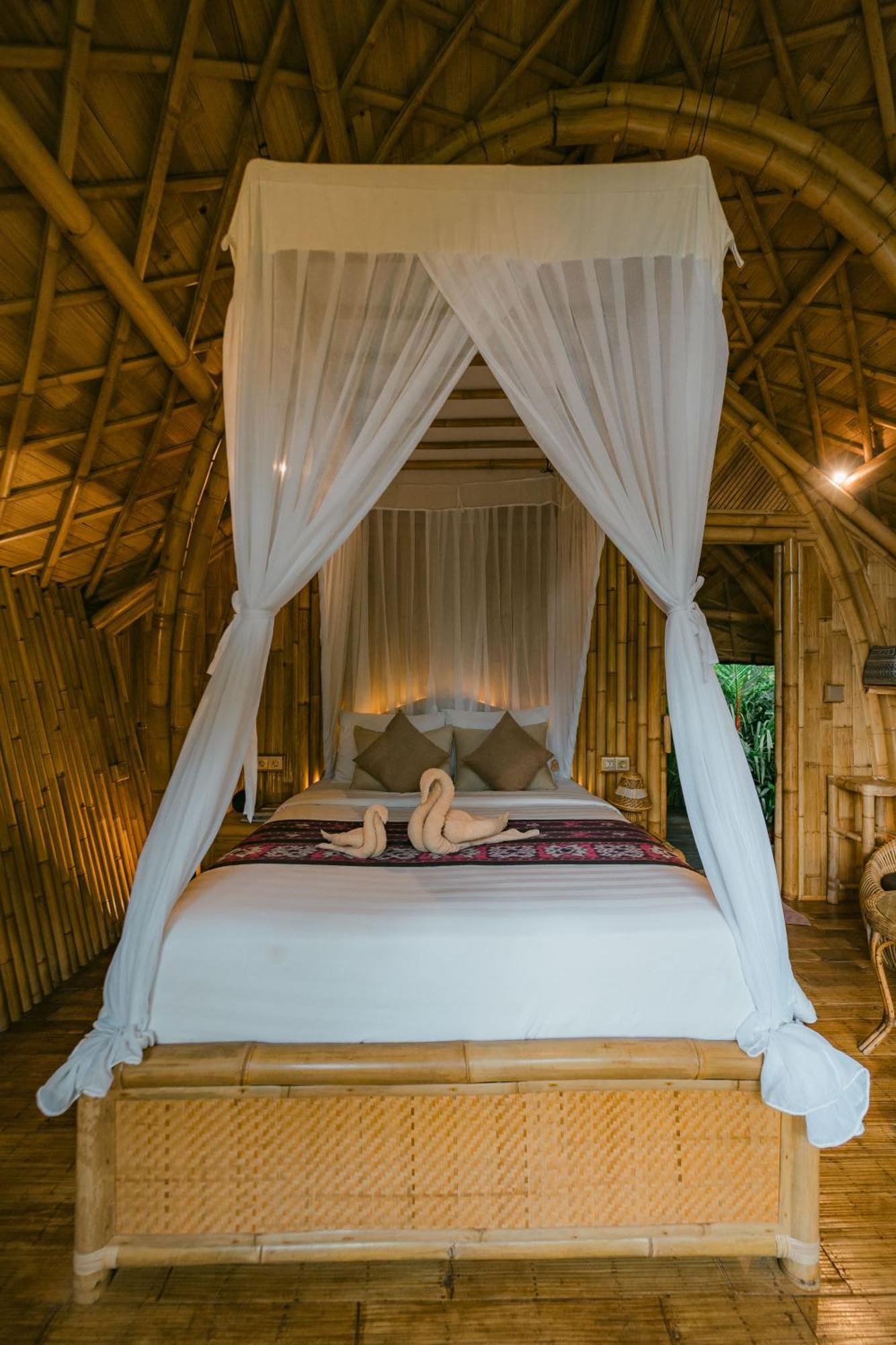 サイドメン Arcada Bali Bamboo Houseヴィラ エクステリア 写真