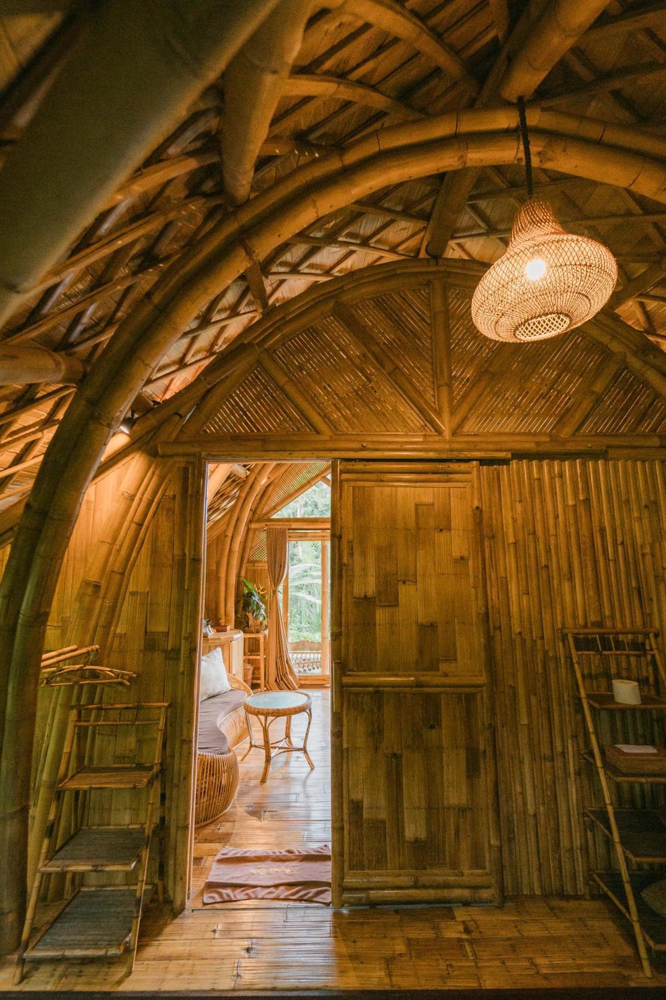 サイドメン Arcada Bali Bamboo Houseヴィラ エクステリア 写真