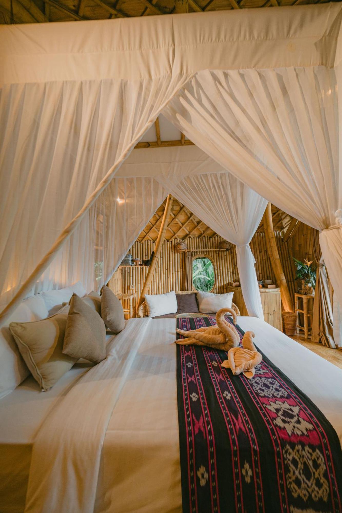 サイドメン Arcada Bali Bamboo Houseヴィラ エクステリア 写真