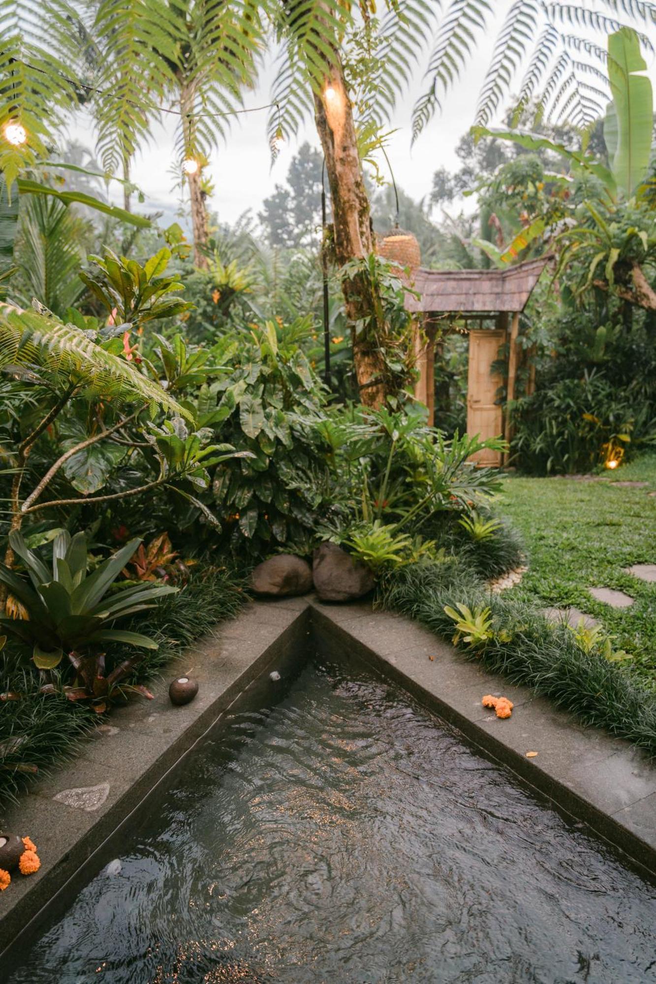 サイドメン Arcada Bali Bamboo Houseヴィラ エクステリア 写真