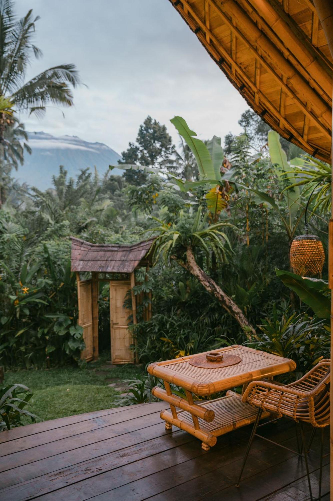 サイドメン Arcada Bali Bamboo Houseヴィラ エクステリア 写真