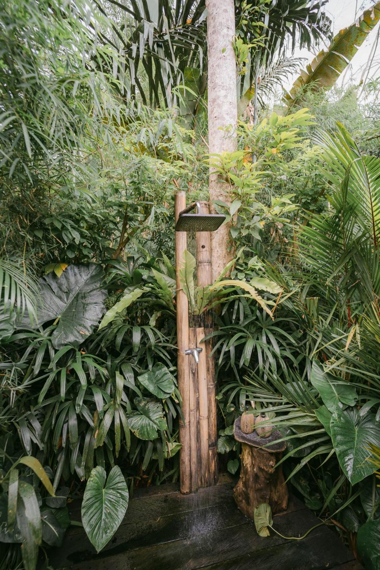 サイドメン Arcada Bali Bamboo Houseヴィラ エクステリア 写真